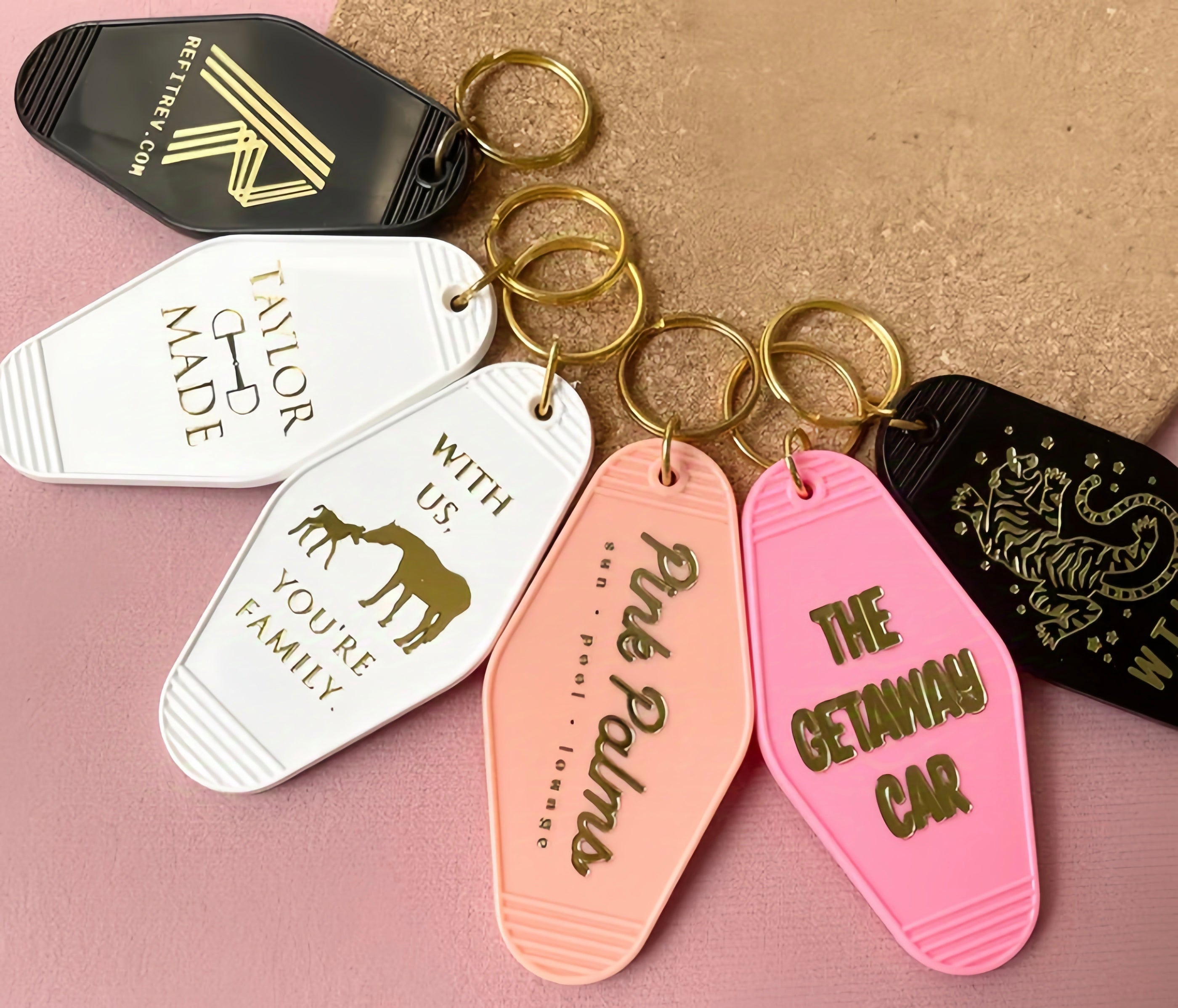 Unlocking the Charm: Why Custom Keychains Are the Perfect Gift